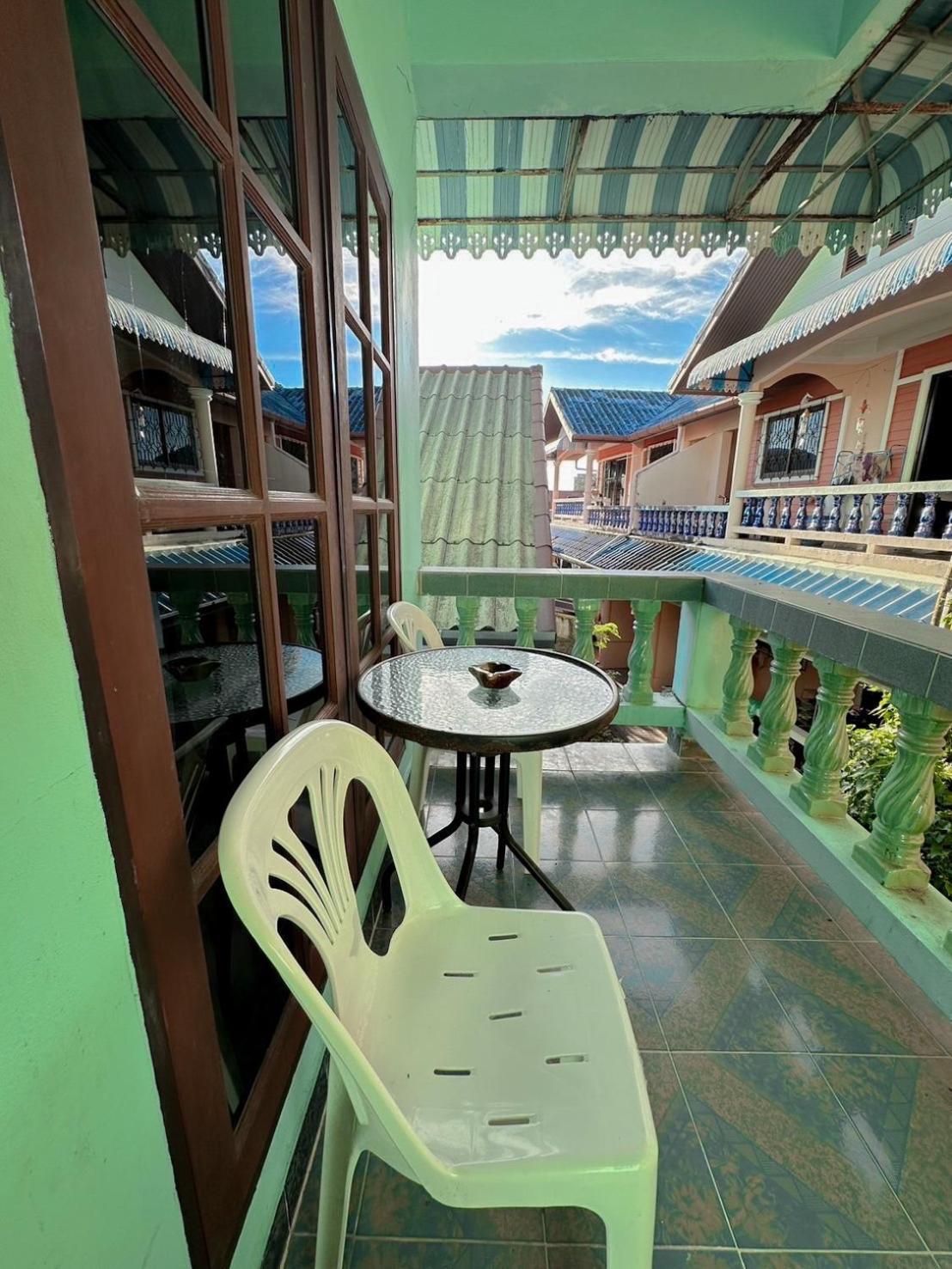 The Villa Residences Resort Patong Экстерьер фото