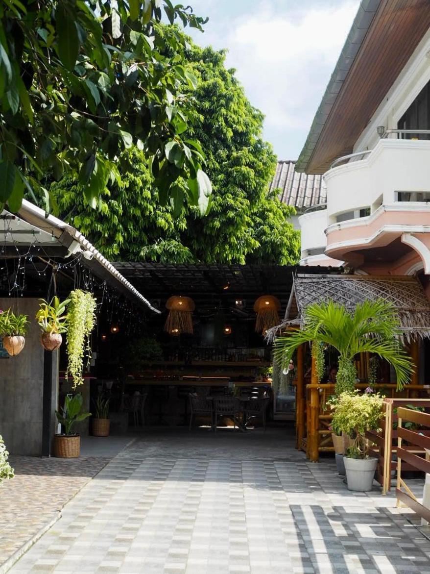 The Villa Residences Resort Patong Экстерьер фото